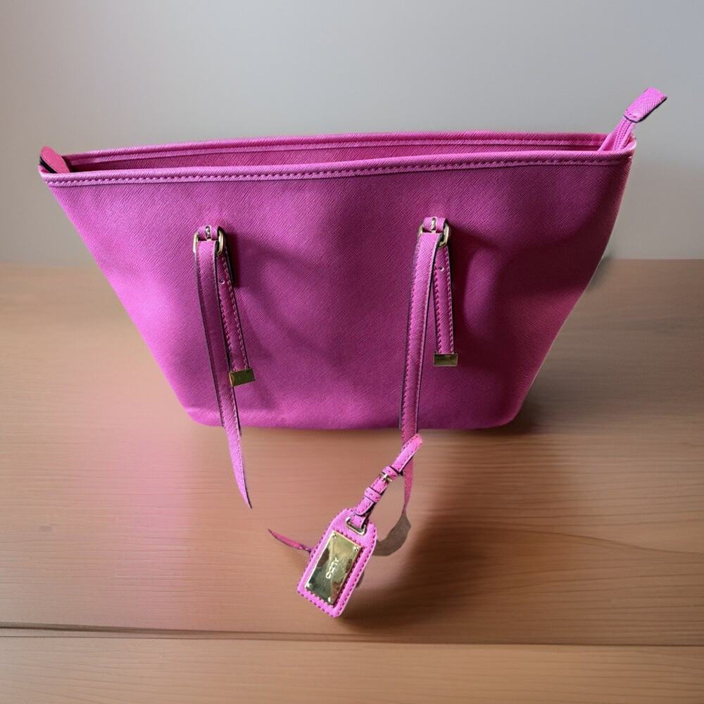 ALDO Barbiecore Hot Pink Fuchsia Saffiano Tote Shoulder Bag Gold Zip Purse